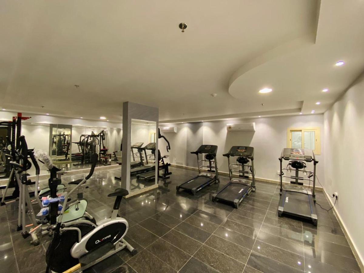 Y Platinum Hotel Медина Экстерьер фото