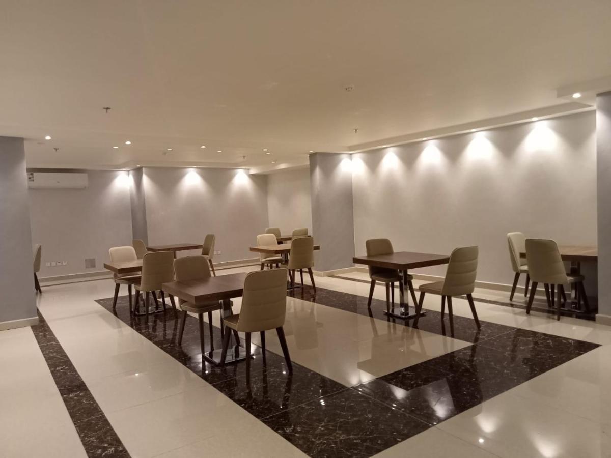 Y Platinum Hotel Медина Экстерьер фото
